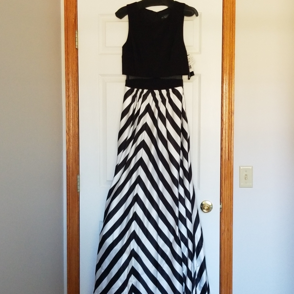 NWT Betsy & Adam Dress size 6